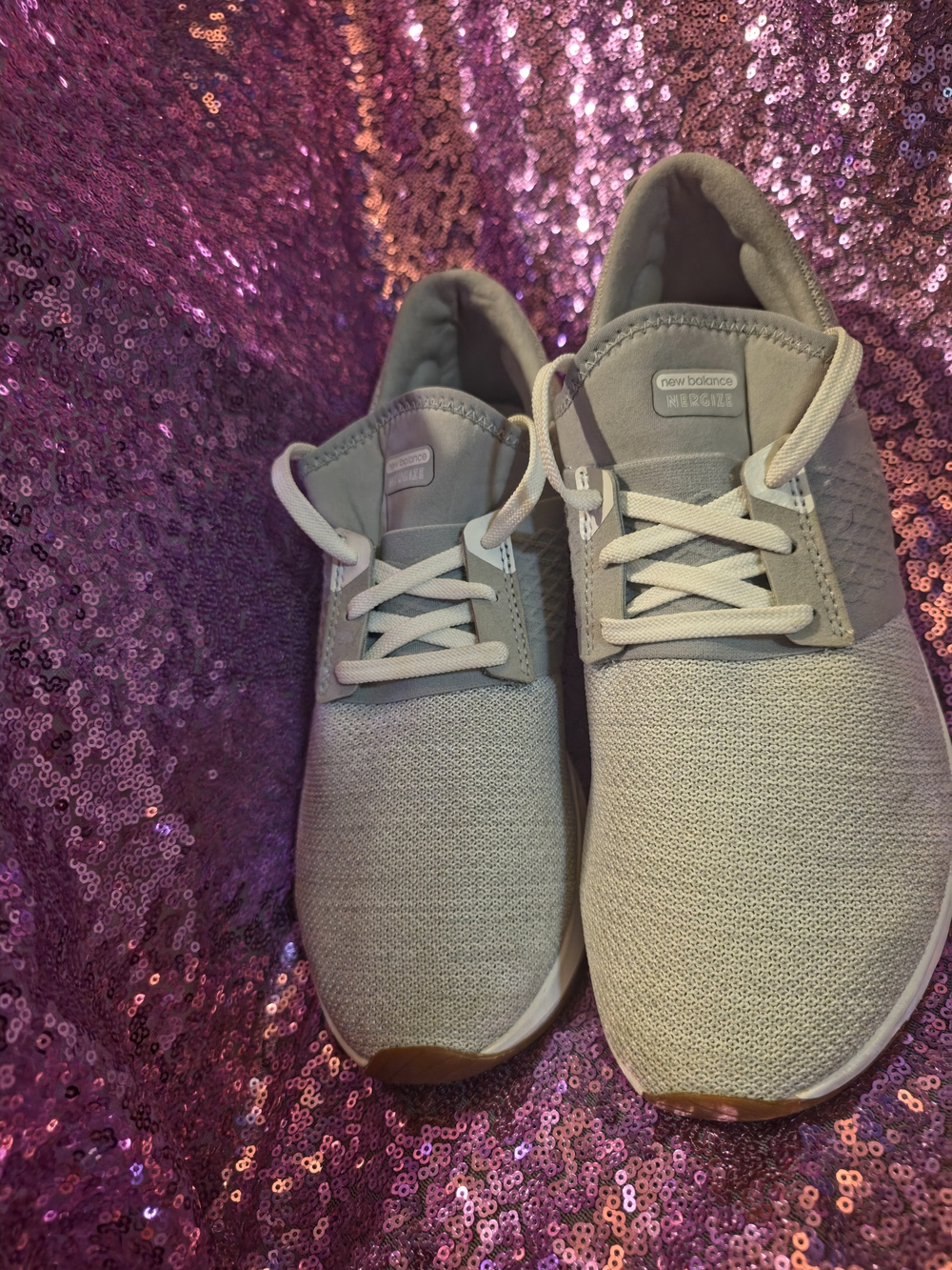 Women's DynaSoft Nergize V3 Shoes by NEW BALANCE sz7